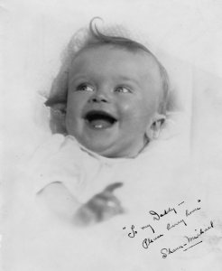 The mail plane brings pics of little Shaun.